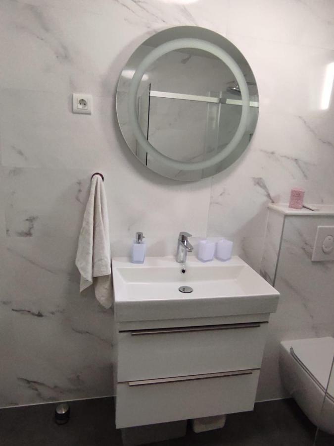 Apartman Koko With Private Jacuzzi Makarska Extérieur photo