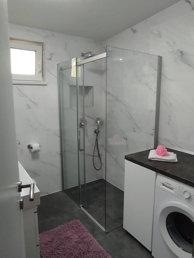 Apartman Koko With Private Jacuzzi Makarska Extérieur photo