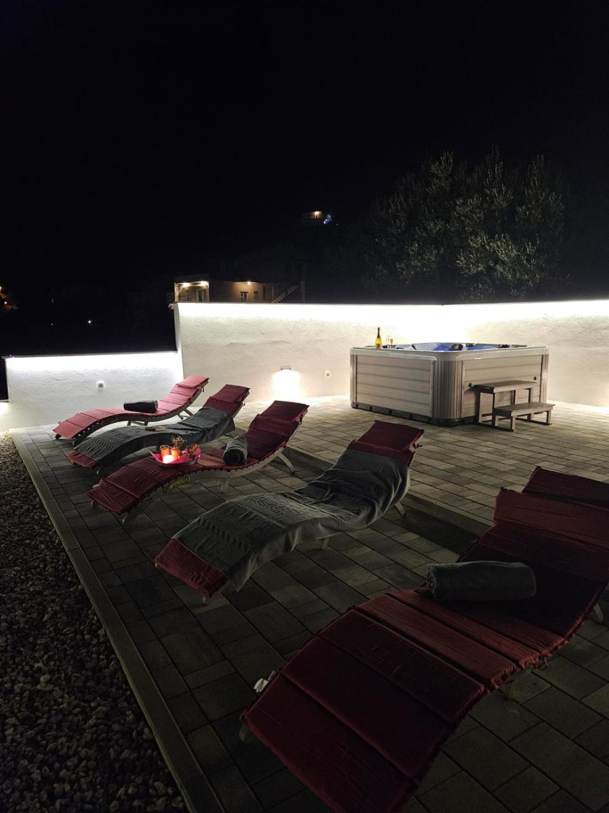 Apartman Koko With Private Jacuzzi Makarska Extérieur photo