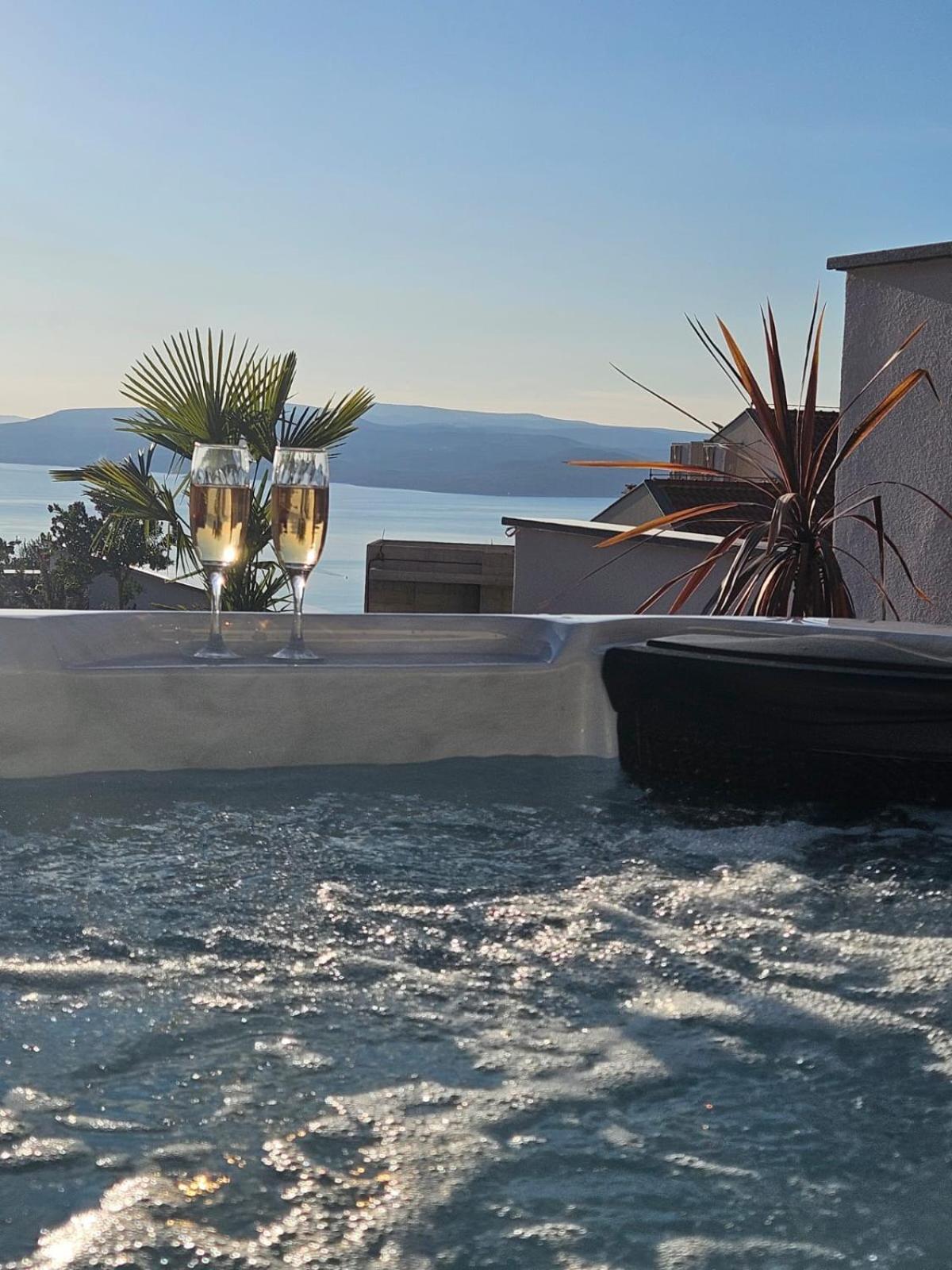 Apartman Koko With Private Jacuzzi Makarska Extérieur photo