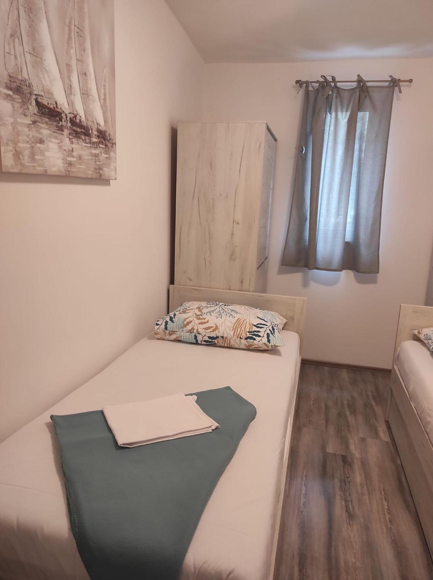 Apartman Koko With Private Jacuzzi Makarska Extérieur photo