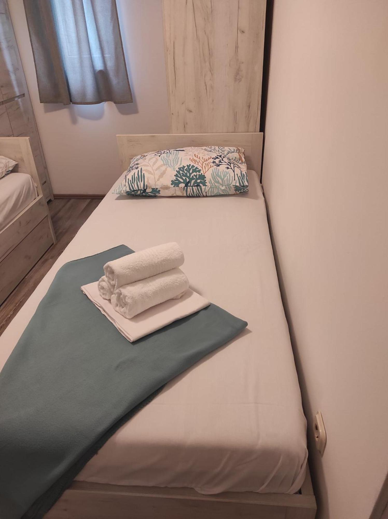 Apartman Koko With Private Jacuzzi Makarska Extérieur photo