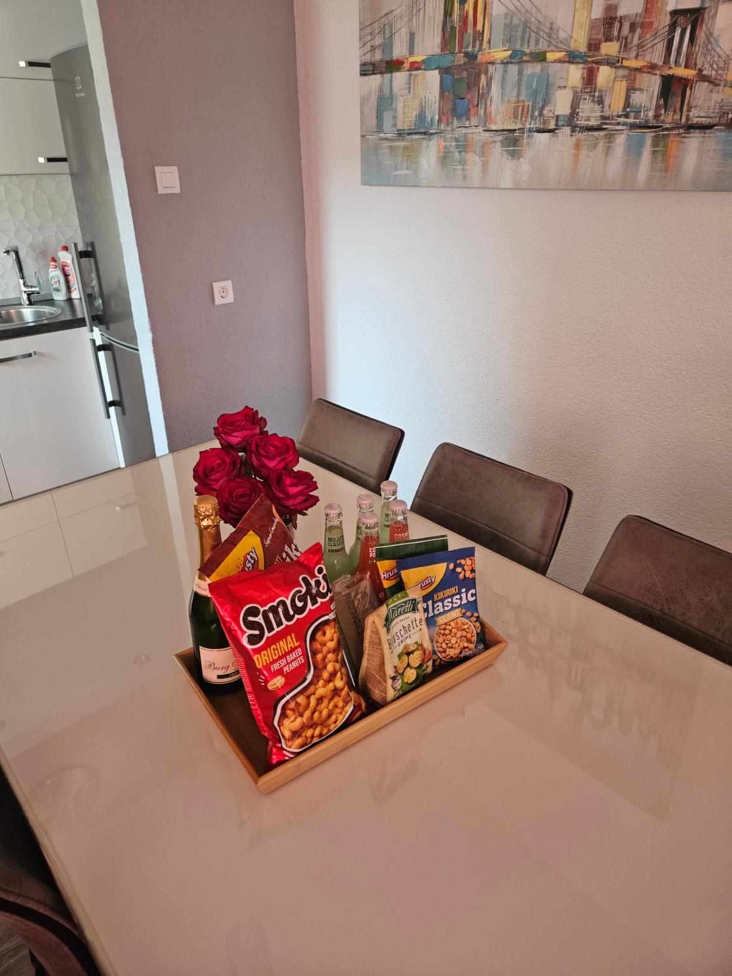 Apartman Koko With Private Jacuzzi Makarska Extérieur photo